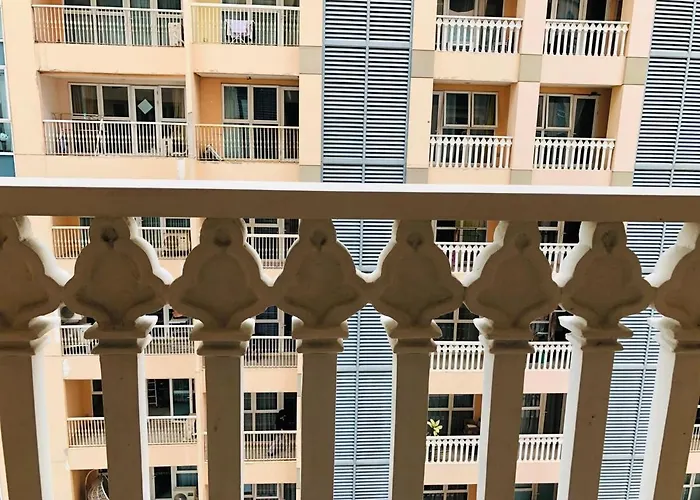 Grand View Venice 1br With Balcony Near Bgc