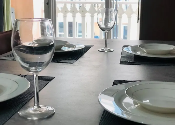 Grand View Venice 1br With Balcony Near Bgc Apartment