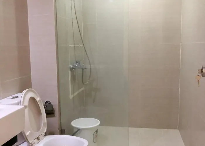 Apartment Grand View Venice 1br With Balcony Near Bgc Manila