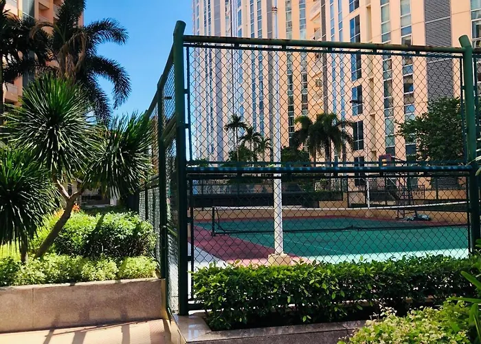 Grand View Venice 1br With Balcony Near Bgc Apartment